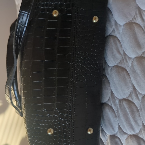 Black Purse - Picture 6 of 6